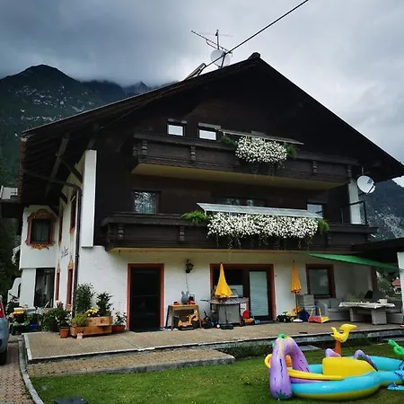 Haus Tanneck *